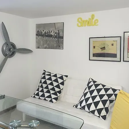 Azzurra Flat Center 아파트