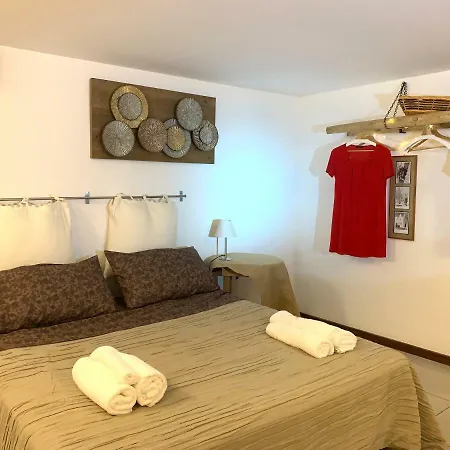 Azzurra Flat Center * בארי