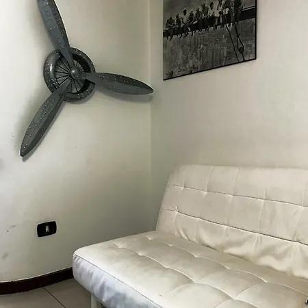 Azzurra Flat Center 아파트 *