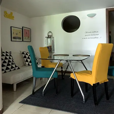 Azzurra Flat Center