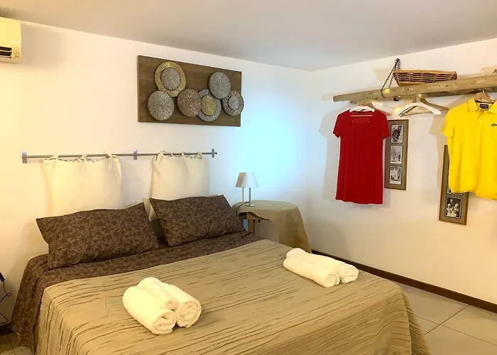 Azzurra Flat Center * バーリ