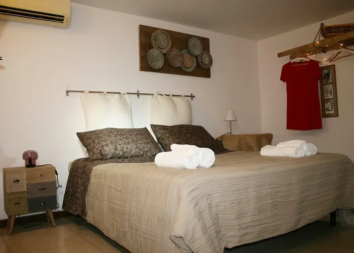 Azzurra Flat Center アパート *